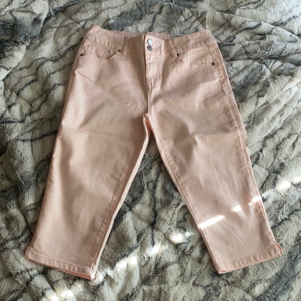 New D.Jeans Butt lift Capri